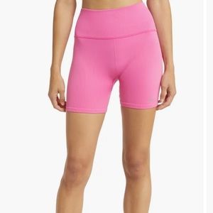 Seamless Rib Biker Shorts